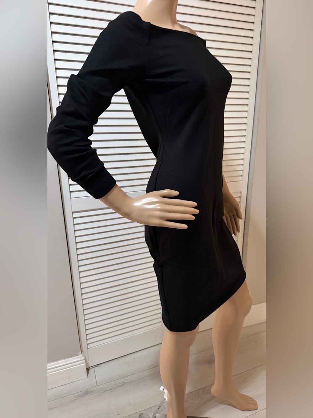 L’AGENCE Black Off Shoulder Italian Viscose Stretch Jersey Dress M